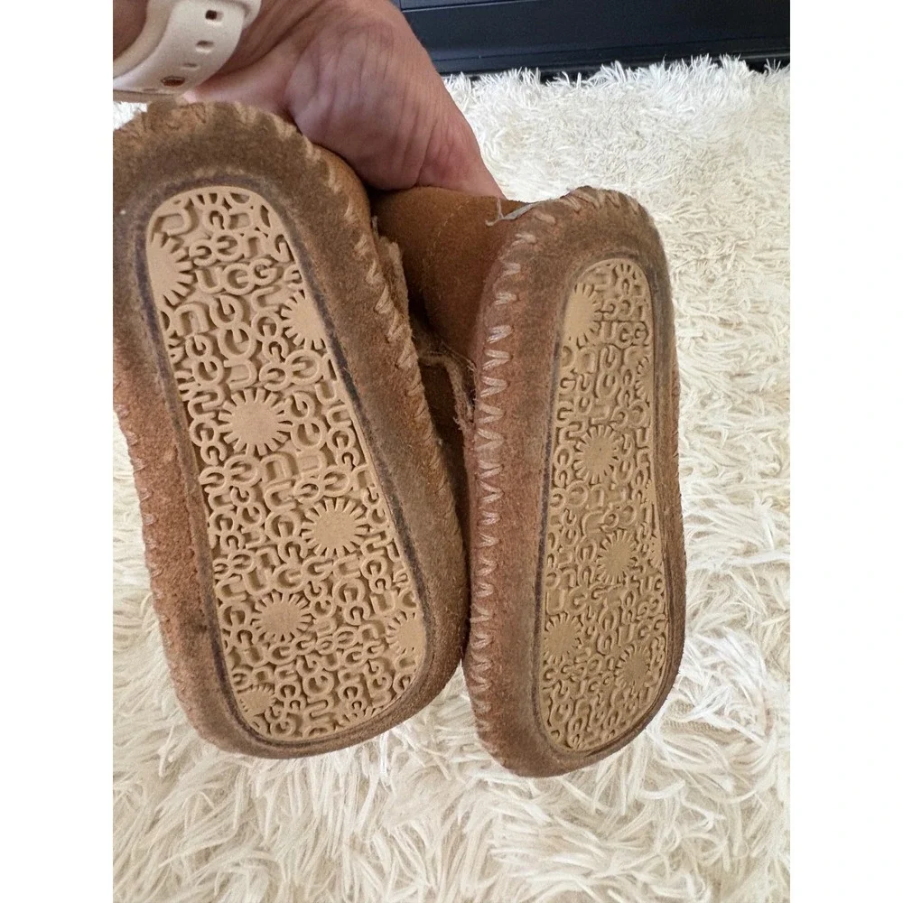 UGG Australia Brown Suede Leather Sheepskin Lined‎ Baby Infant 4/5 Boots Shoes